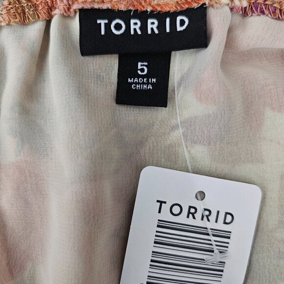 Torrid Georgette Eyelet Smocked Waist Puff Sleeve Floral Boho Top - Picture 3 of 10